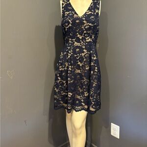 Vince Camuto Black Tan Sleeveless V-Neck Cocktail Dress